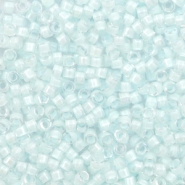 Perles Miyuki delicas 11/0 Lined luster crystal aqua mist DB-78