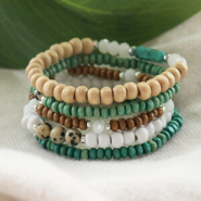 Sets d'inspiration Découvrez ici comment confectionner des bijoux tendance avec des perles en bois