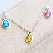 Sets d'inspiration Confection de colliers tendance avec des breloques en métal DQ avec époxy
