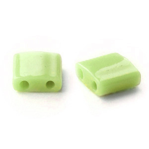 Perles Miyuki tila 5x5mm Opaque luster chartreuse green TL-439
