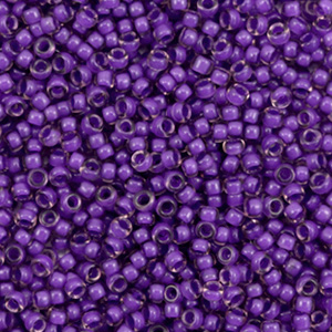 Perles de rocailles Miyuki 11/0 Semi frosted dark lilac lined light amethyst 11-1932