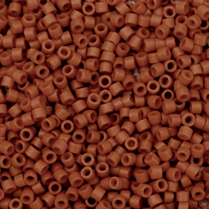 Perles Miyuki d&eacute;licas 11/0 Opaque sf dyed sienna brown DB-794