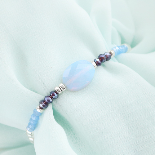 Avec ces perles &agrave; facettes, vous allez pouvoir confectionner des bracelets et des boucles d&rsquo;oreilles super tendance :