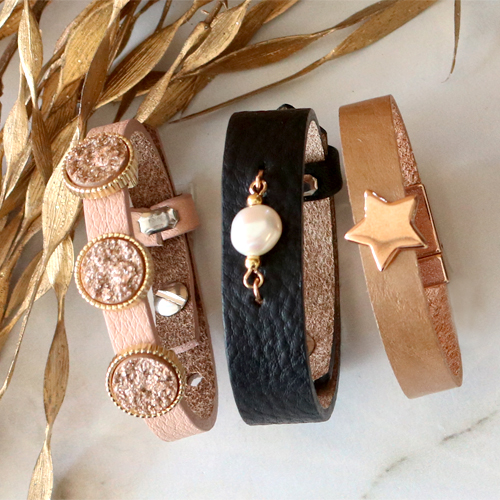 Voici comment combiner les pendentifs en cuir DQ et Cuoio :