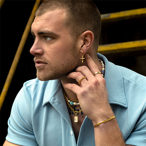 Tout savoir sur les bijoux pour hommes