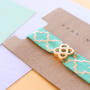 Must-have pour l&rsquo;&eacute;t&eacute; : bracelets + &eacute;lastiques &agrave; cheveux du ruban &eacute;lastique ! 