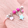 Bijoux &agrave; breloques color&eacute;es pour filles