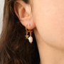 Bracelets et boucles d&rsquo;oreilles avec des appr&ecirc;ts en acier inox 