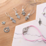 Porte-cl&eacute;s et bijoux en m&eacute;tal DQ id&eacute;als pour l&rsquo;&eacute;t&eacute; !