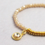 Avec les pendentifs lettres en m&eacute;tal DQ, vous cr&eacute;ez de magnifiques bracelets et boucles d'oreilles personnalis&eacute;s