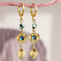 Cr&eacute;ez les plus belles boucles d'oreilles tendance avec des breloques en laiton !
