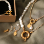 Vous pouvez confectionner ces magnifiques bijoux avec les tous nouveaux appr&ecirc;ts de boucles d&rsquo;oreilles et fermoirs pour bijoux en m&eacute;tal DQ :
