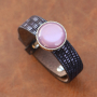 Ces articles peuvent &ecirc;tre confectionn&eacute;s avec les nouveaux bracelets et porte-cl&eacute;s Cuoio et les cabochons ! 