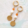Vous pouvez confectionner ces bijoux tendance avec les breloques Fleur de naissance :