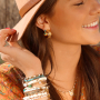 Cr&eacute;ez des bijoux boho chic avec des perles d&rsquo;eau douce, des rocailles, des perles en pierre naturelle et des perles coquillage. 