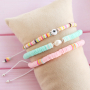 Cr&eacute;ez les plus beaux bracelets de cheville et colliers avec les perles Katsuki Heishi riches en couleurs. 