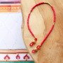Voici comment confectionner des cordons &agrave; lunettes de soleil &agrave; la mode : 