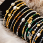 Utilisez ces perles &agrave; facettes rondes pour une belle collection de bracelets