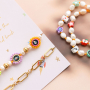 Inspiration de bijoux color&eacute;s avec des perles en polym&egrave;re.