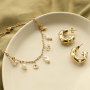 Comment combiner ces bracelets et boucles d'oreilles en acier inoxydable?