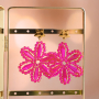 Comment incorporer les pendentifs &agrave; facettes Fleur dans des bijoux de f&ecirc;te?