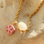Cr&eacute;ez des colliers et des boucles d'oreilles avec les perles en c&eacute;ramique grecque Fleur