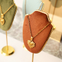Comment mettre en valeur votre collection de bijoux gr&acirc;ce &agrave; des pr&eacute;sentoirs ?