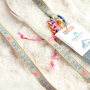 Cr&eacute;ez des bracelets, porte-cl&eacute;s et cadeaux uniques avec des rubans &agrave; texte