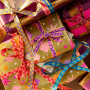 Rendez vos cadeaux et vos cr&eacute;ations tr&egrave;s festifs avec du ruban &agrave; texte !