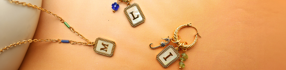Nouveau ! Breloques lettres en acier inoxydable