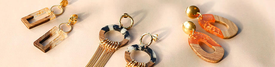 Waouh ! Superbes pendentifs en bois avec r&eacute;sine