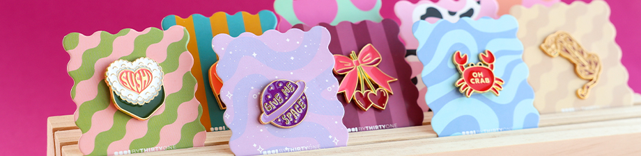 Cartes &agrave; bijoux BY31&reg; avec pins tendance